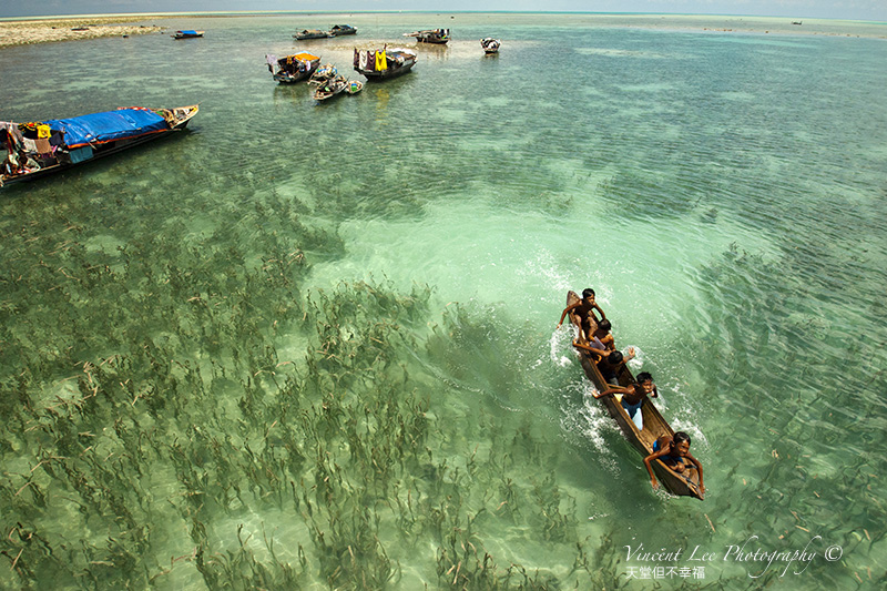 Obtained Exellent Entry in final round of the 4th NTD Chinese International Photography Competition (total of 7,158 photographic entries by 1,760 photographers from 42 countries
