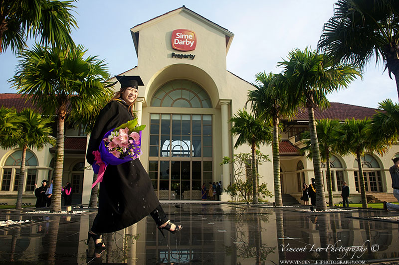 Cheryl convocation portrait 11.11.2012