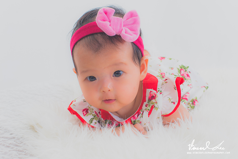 Yannnie looking best she could for the pose