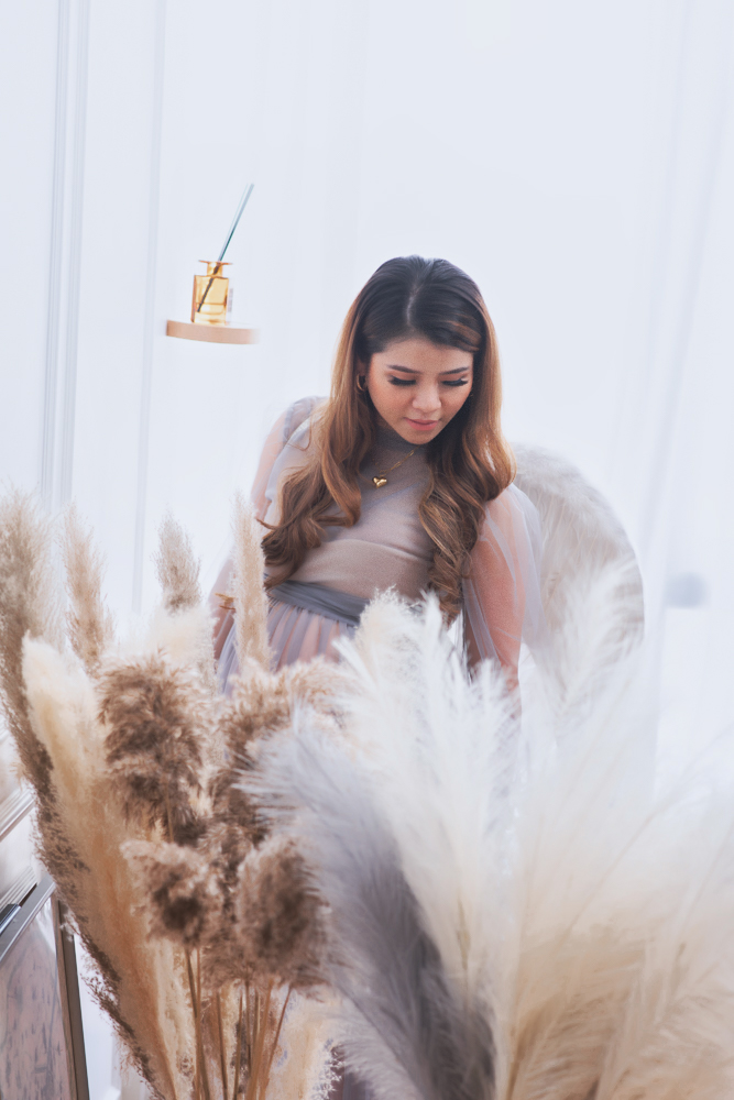 Maternity portrait session at Vincent Lee Studio Bukit Jalil Aurora Sovo